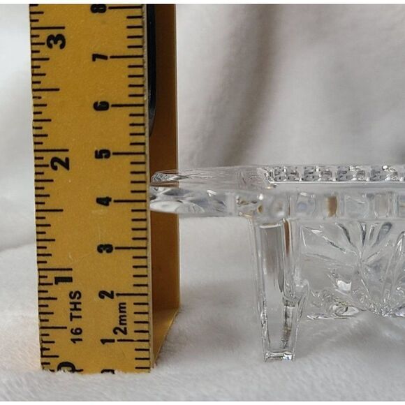 Fifth Ave Dining Serveware, "Portico" 24% Lead Crystal 12in Footed Cracker Tray - Picture 2 of 9